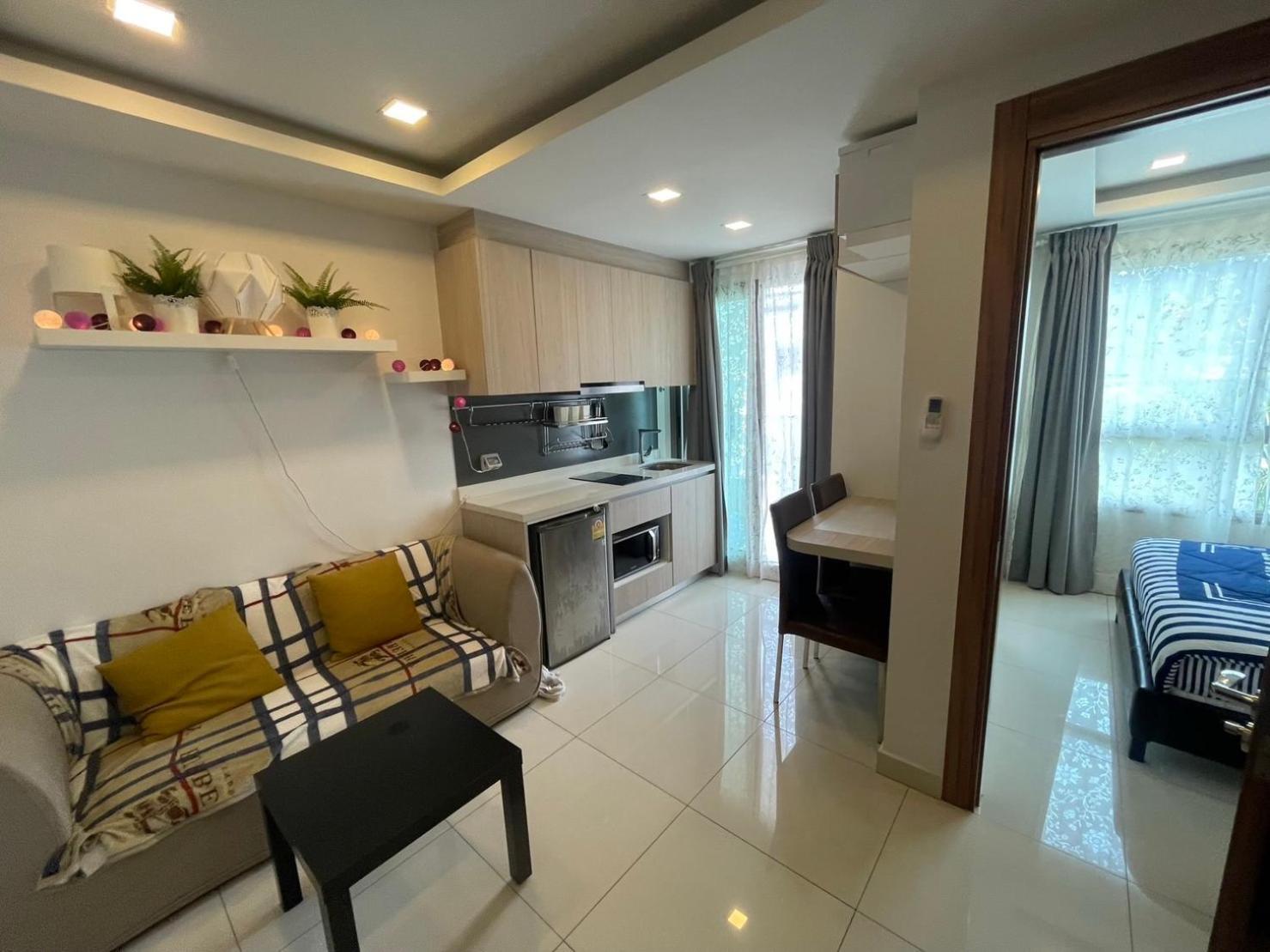 Arcadia Beach Resort By Psr Pattaya Exteriör bild