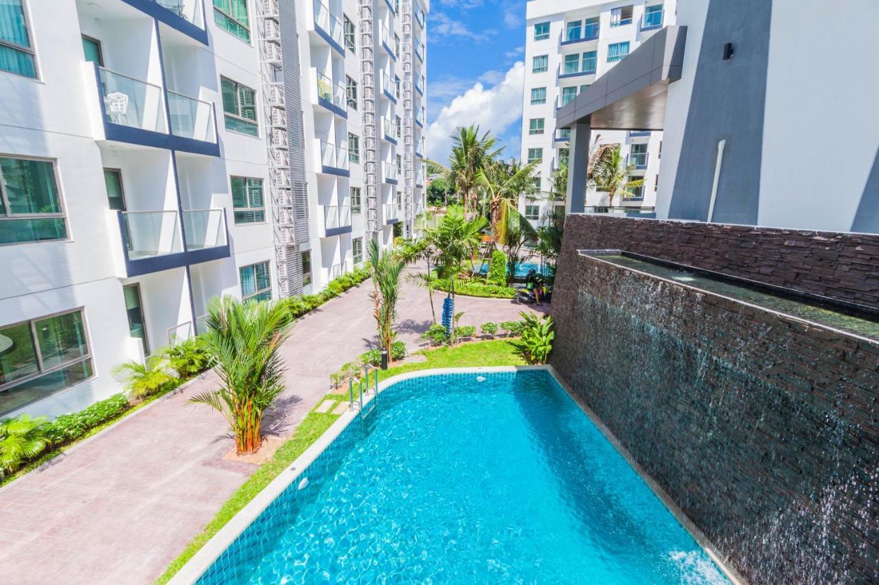 Arcadia Beach Resort By Psr Pattaya Exteriör bild